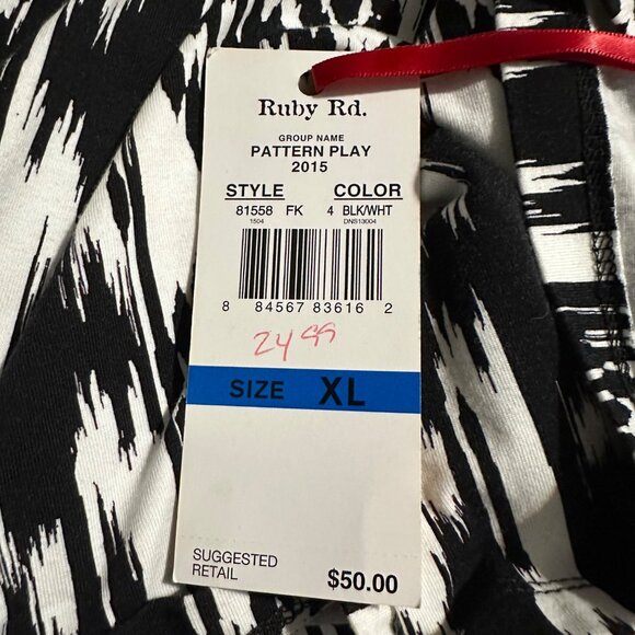 Ruby Rd Top XL Black White Ikat Blue Beaded Neckline Monochrome 3/4 Sleeve NWT - Picture 9 of 9